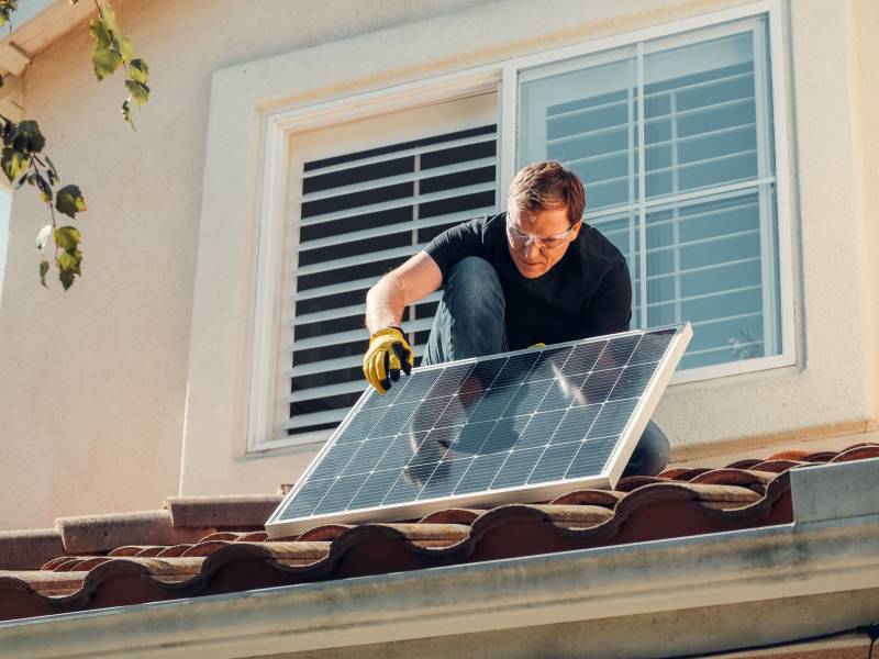 Réaliser des économies grâce à l'installation de panneaux photovoltaïques à La Roche sur Yon